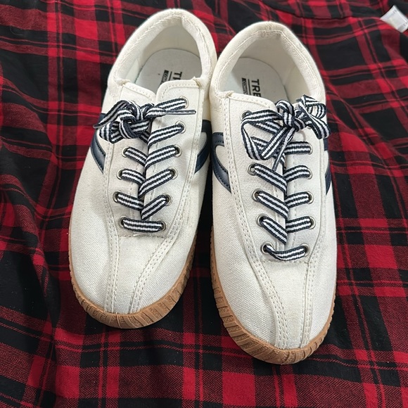 Tretorn Nylite Plus sz 8 - Picture 3 of 7